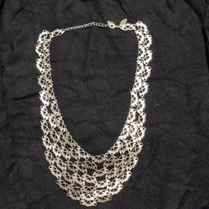 Elegant Silver Floral Necklace